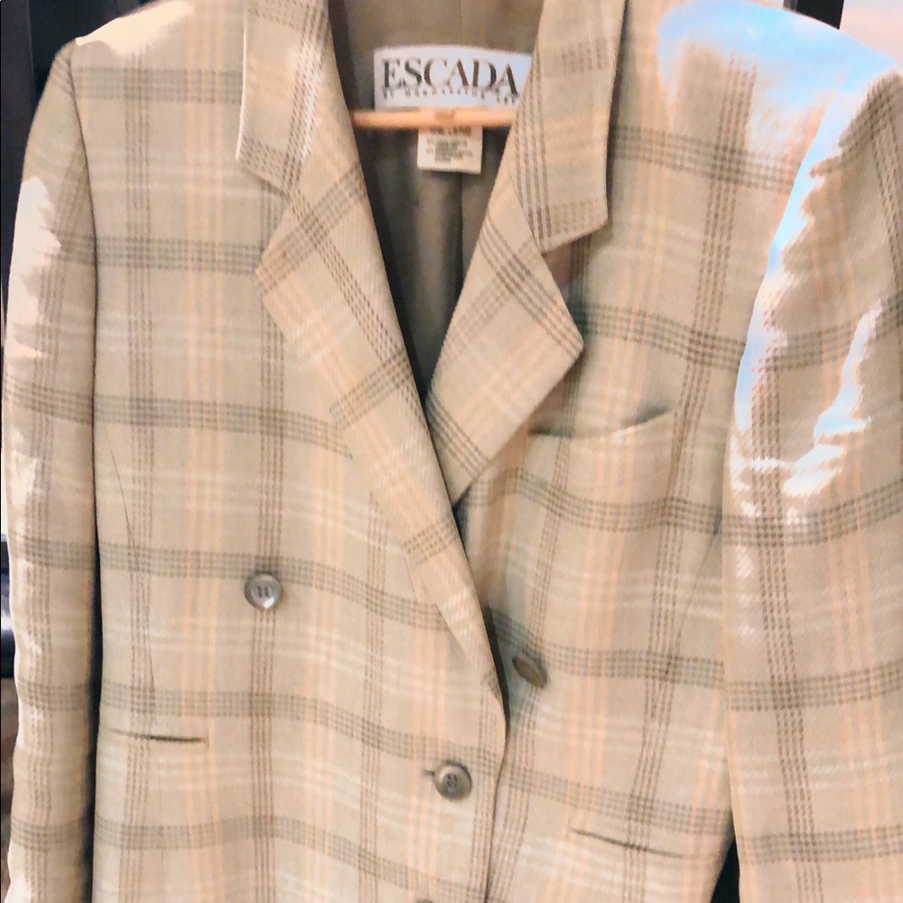 SALE❗️Escada jacket - Picture 2 of 3
